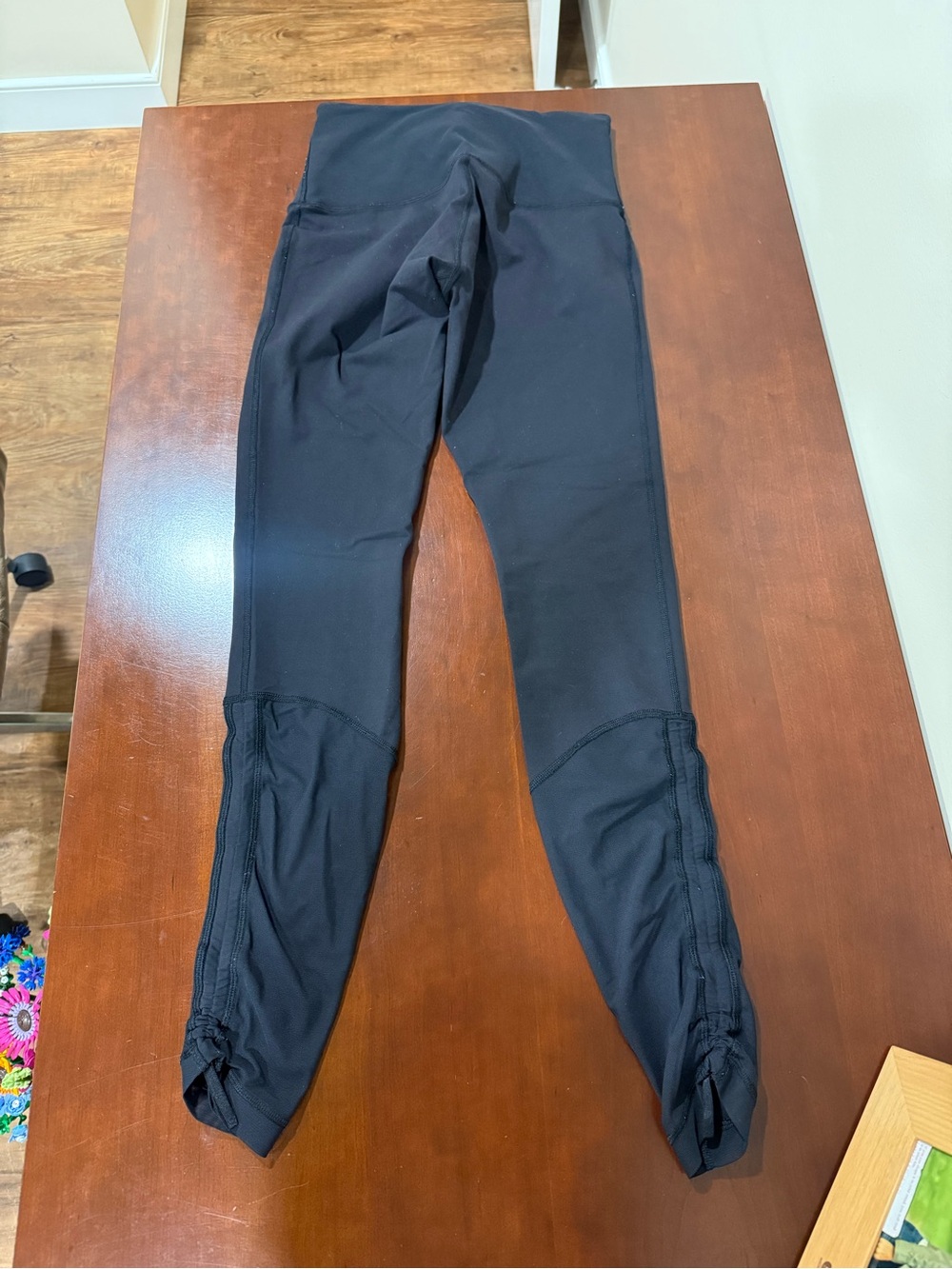 Lululemon Black Sweaty Endeavor Tight - Picture 4 of 7